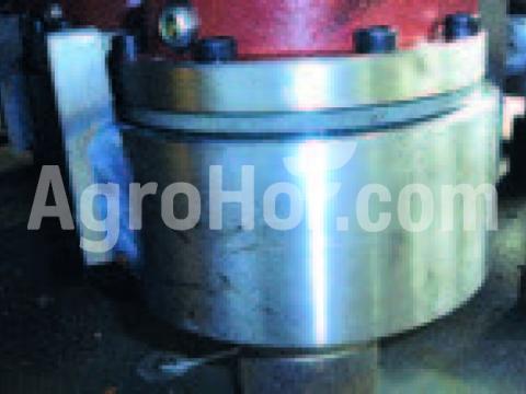 Ghedini Hidraulikus lyukfúrófej adapter 8-15 tonnás kotrógépekhez Ghedini Hidraulikus lyukfúrófej adapter 8-15 tonnás kotrógépekhez