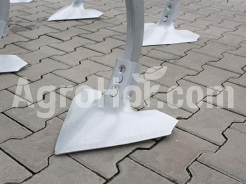 Bomet 2,6 m-es szántóföldi kultivátor rögtörő pálcákkal (8 db kapa) Bomet 2,6 m-es szántóföldi kultivátor rögtörő pálcákkal (8 db kapa)