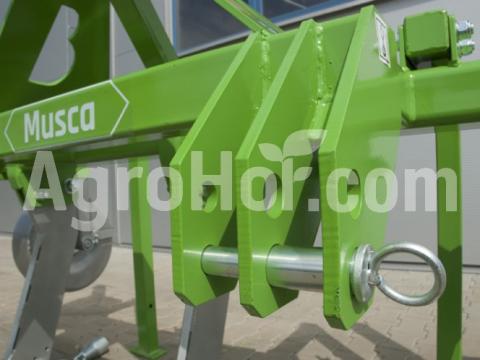 Bomet 4 kapás altalajlazító Bomet 4 kapás altalajlazító