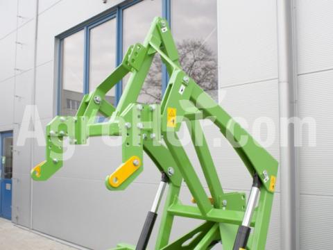 Bomet 2,7 m-es kultivátor hengerrel (19 db kapa) Bomet 2,7 m-es kultivátor hengerrel (19 db kapa)