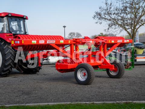 Toscano Cambridge henger, erősített, hidraulikusan összecsukható 615 cm Toscano Cambridge henger, erősített, hidraulikusan összecsukható 615 cm