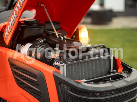 Kubota 12 LE Traktor bukókerettel Kubota 12 LE Traktor bukókerettel