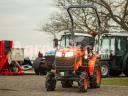 Kubota 12 LE Traktor bukókerettel