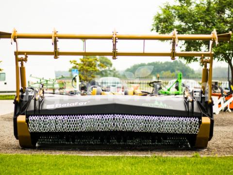 Belafer Erdészeti fixkalapácsos szárzúzó 200 cm Belafer Erdészeti fixkalapácsos szárzúzó 200 cm