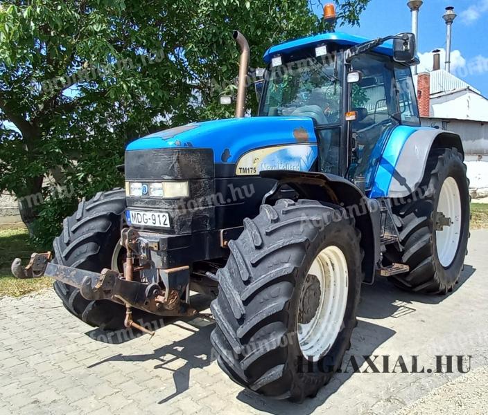 New Holland TM 175 Traktor