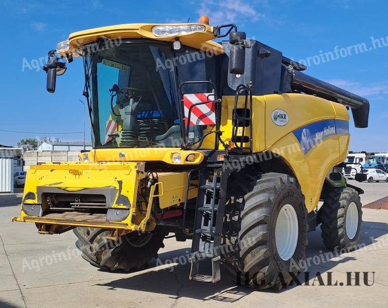 New Holland CX 8050 Kombájn