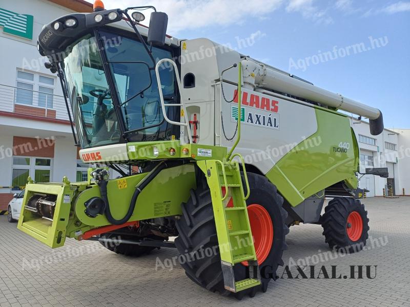 Claas Tucano 440 Kombájn