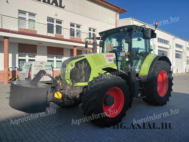 Claas ARION 650 Traktor