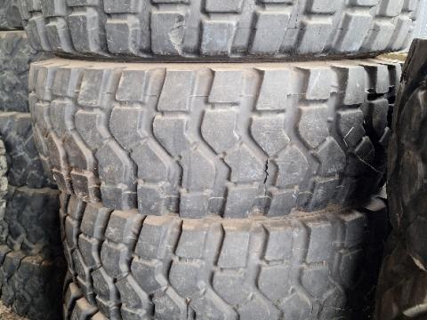 14,00R20 Pirelli Pista 14,00R20 Pirelli Pista