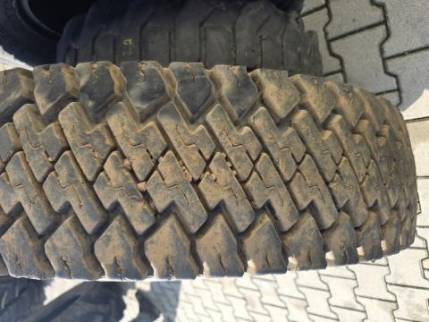 1100R20 MATADOR 