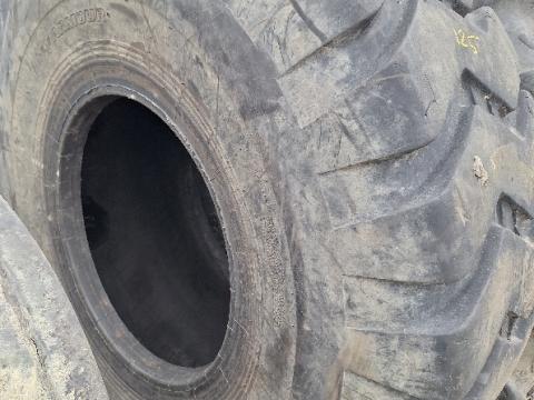 23,5-25 Armour 23,5-25 Armour