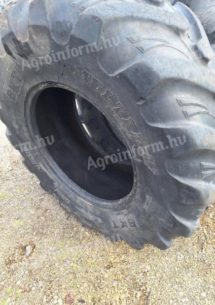 460/70R24 BKT   