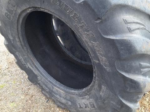 460/70R24 BKT 460/70R24 BKT