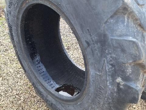 400/80-24 Camso   