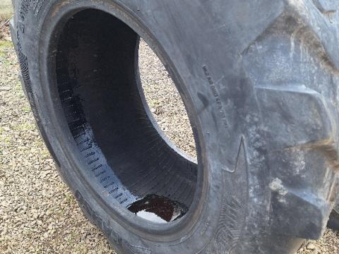 400/80-24 Camso    400/80-24 Camso