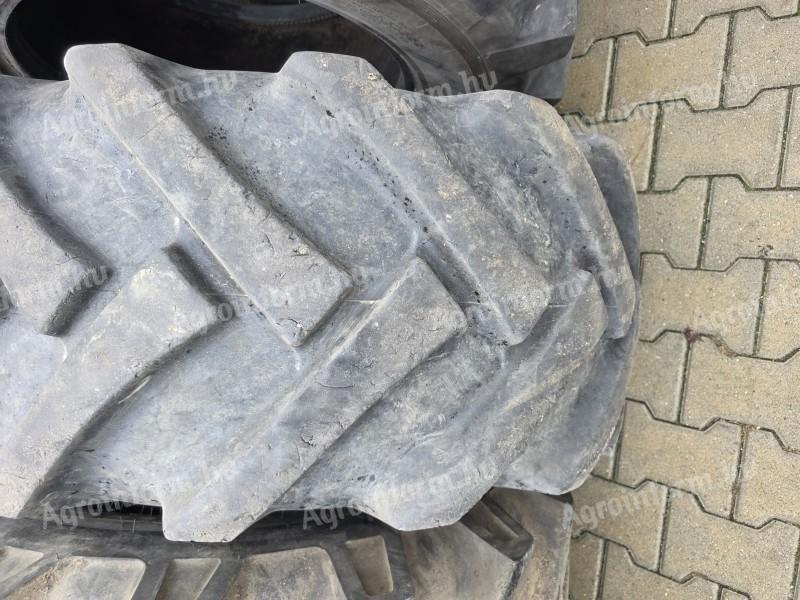 16/70-20 (405/70-20) BKT 