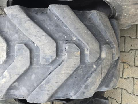 460/70-24 BKT 460/70-24 BKT