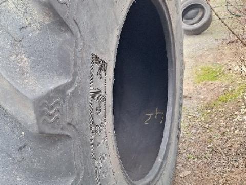650/65R34 BKT 650/65R34 BKT