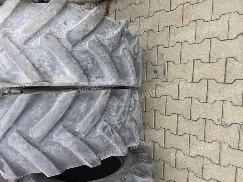 400/80-24 Dunlop 