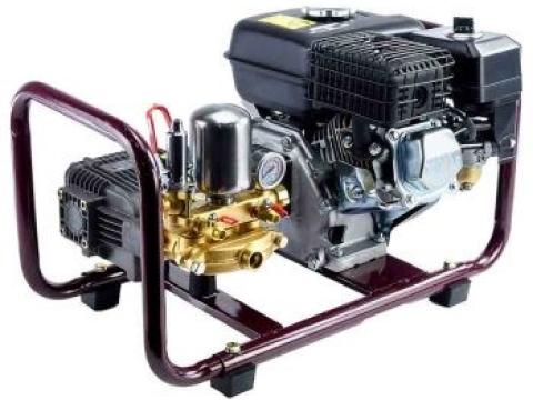 NAKAYAMA NS4010 MOTOROS PERMETEZŐ 4 ÜTEMŰ NAKAYAMA NS4010 MOTOROS PERMETEZŐ 4 ÜTEMŰ