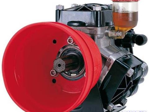 Permetező membránszivattyú 128 l/perc (AR135BP C) Permetező membránszivattyú 128 l/perc (AR135BP C)