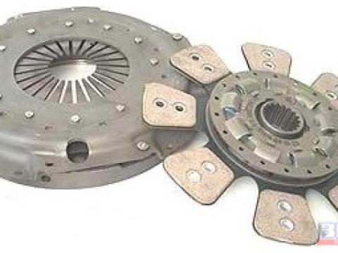 CNH tengelykapcsoló készlet (5123062, 5124399, 135020510, 635114309) LUK CNH tengelykapcsoló készlet (5123062, 5124399, 135020510, 635114309) LUK