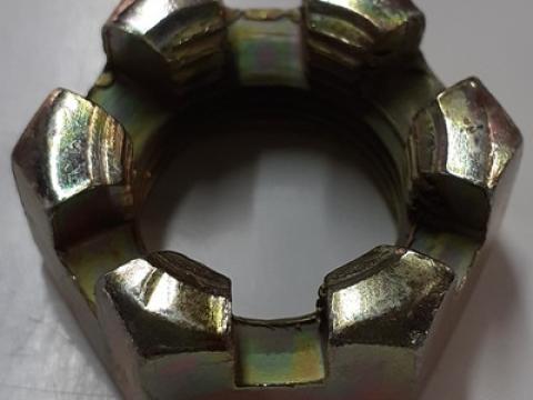 MTZ gömbfej anya (M18x1,5) MTZ gömbfej anya (M18x1,5)