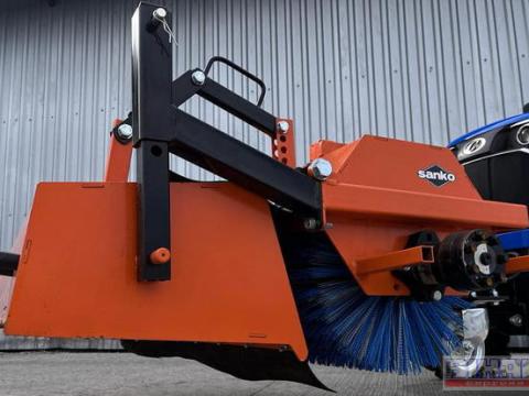 Seprőgép 1200mm kanalas Sanko (első 3. pont felfüggesztéshez) Seprőgép 1200mm kanalas Sanko (első 3. pont felfüggesztéshez)