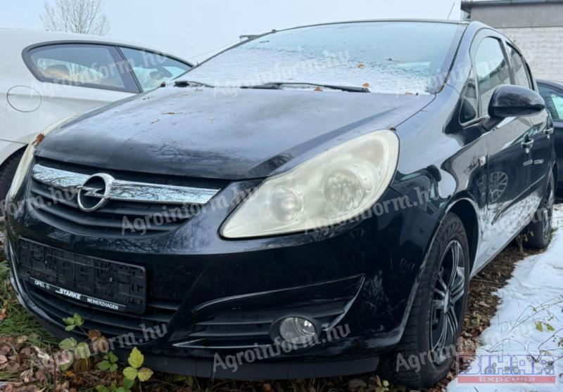  Opel Corsa használt 5 személyes személyautó