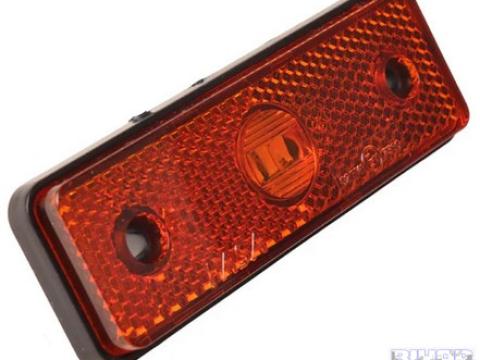 Helyzetjelző lámpa ledes piros 100x35x10 mm 12V-24V Helyzetjelző lámpa ledes piros 100x35x10 mm 12V-24V