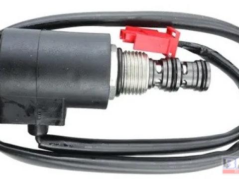 CNH mágneses szelep (solenoid) 12V (5164628) CNH mágneses szelep (solenoid) 12V (5164628)