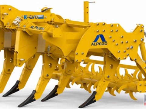 Alpego Craker K-Evo 5-250 középmély lazító hidraulikus H22 rögtörő hengerrel