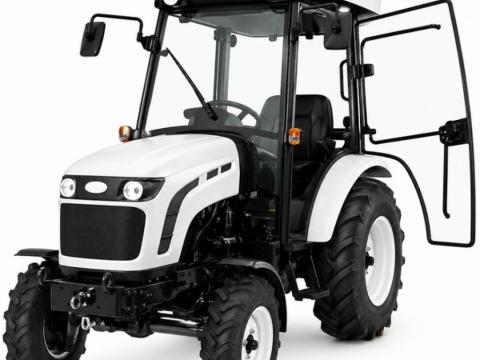 Startrac 26 új kompakt traktor, manuális váltóval, fülkével
