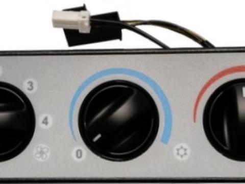 VALTRA kapcsoló panel (ACW2146350) VALTRA kapcsoló panel (ACW2146350)