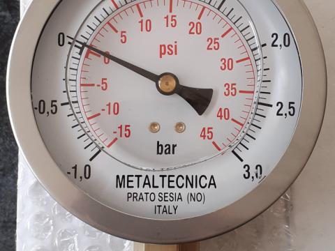 Manométer (-1/+3 bar) 1/2" DN-100 Manométer (-1/+3 bar) 1/2" DN-100