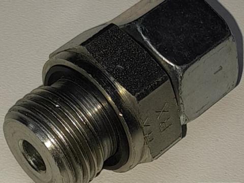 Közcsavar 22x1,5 - 1/2" BK Közcsavar 22x1,5 - 1/2" BK