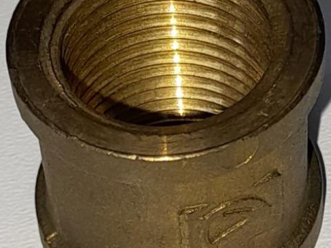 Közcsavar 1/2" BB vízhez Közcsavar 1/2" BB vízhez