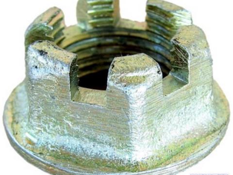 MTZ anya M24 koronás MTZ anya M24 koronás