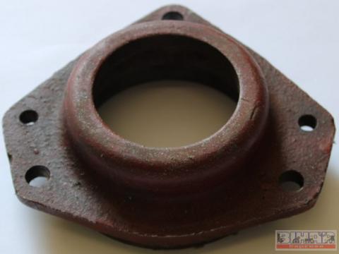 MTZ csapágyház (kuplung)