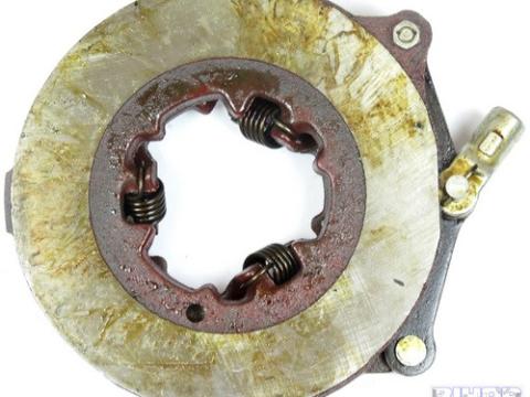 MTZ fékszerkezet új típusú D-200mm MTZ fékszerkezet új típusú D-200mm