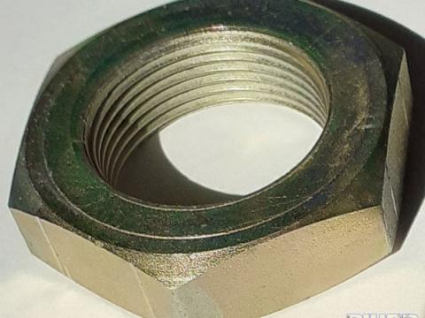 MTZ könyöktengely anya (kontra) 27x1,5