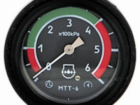 MTZ olajnyomásmérő óra 0- 6 bar