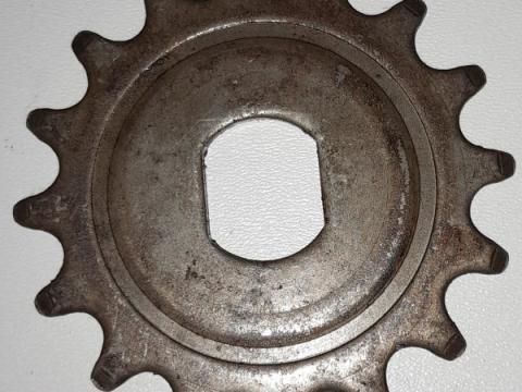 Vetőgép lánckerék Z 16 Vetőgép lánckerék Z 16