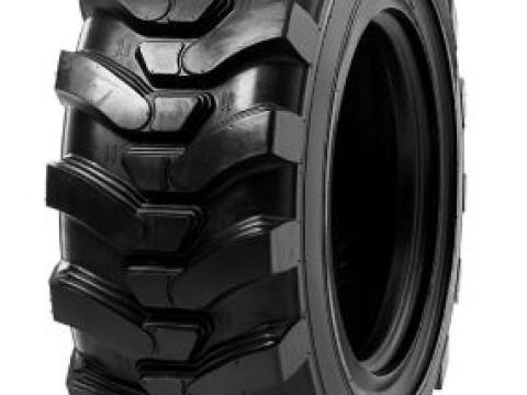 12-16.5 Camso SKS-732 145 A2 12PR TL (305/70-16.5) 12-16.5 Camso SKS-732 145 A2 12PR TL (305/70-16.5)