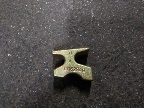 John Deere persely L116284 John Deere persely L116284