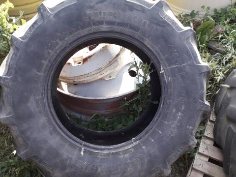 Continental köpeny 420/70R24 AC70T 25%  Continental köpeny 420/70R24 AC70T 25%