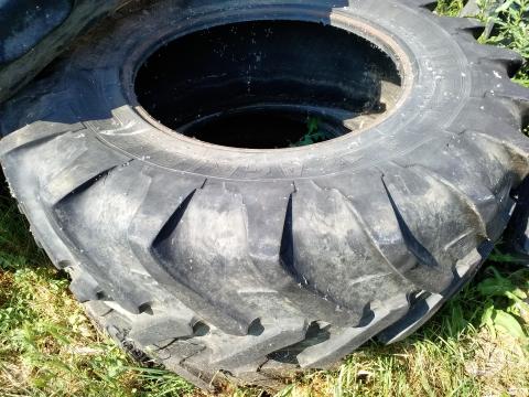 Michelin köpeny 16,9R28 10%  Michelin köpeny 16,9R28 10%