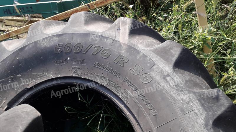 Köpeny600/70R30 michelin MachXbib 152A8 25% 