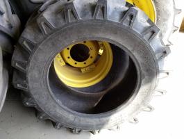 Köpeny 13,6-28 BKT 45557