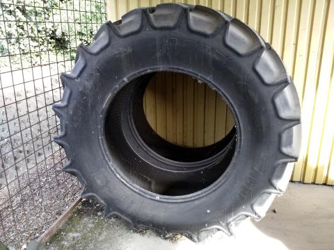 Köpeny 520/85R38 Mitas AC85 155A8  Köpeny 520/85R38 Mitas AC85 155A8
